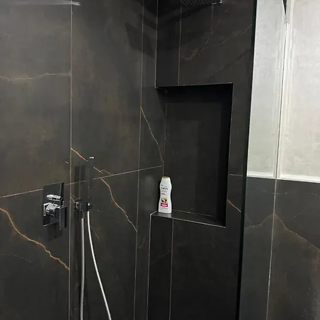 Lägenhet Prayla Luxury At Condor Center Tirana